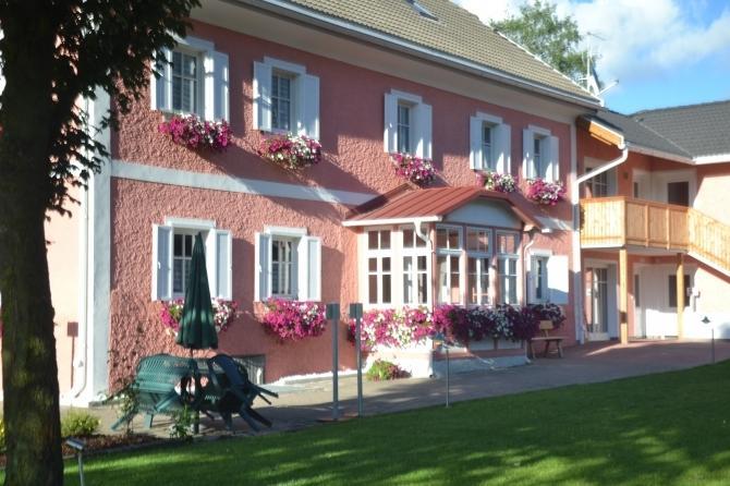 Aparthotel Residenze Sonnenschein Casa Rosa Niederdorf Exterior foto